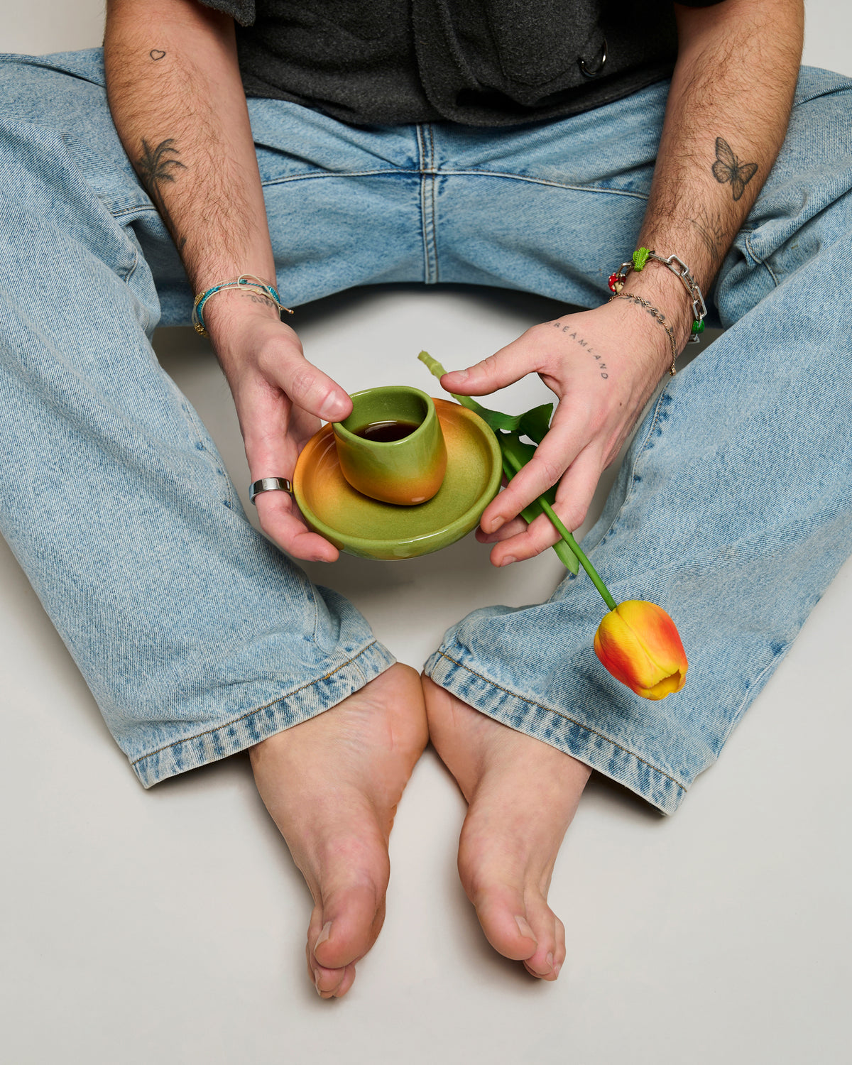COFFEE CUP AND PLATE SET