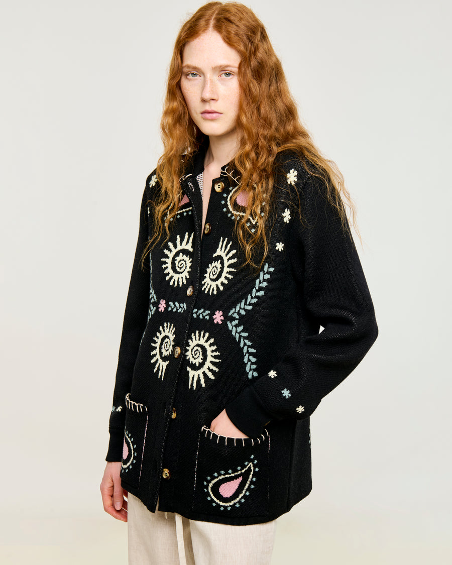 BLACK SPIRALS PAISLEY